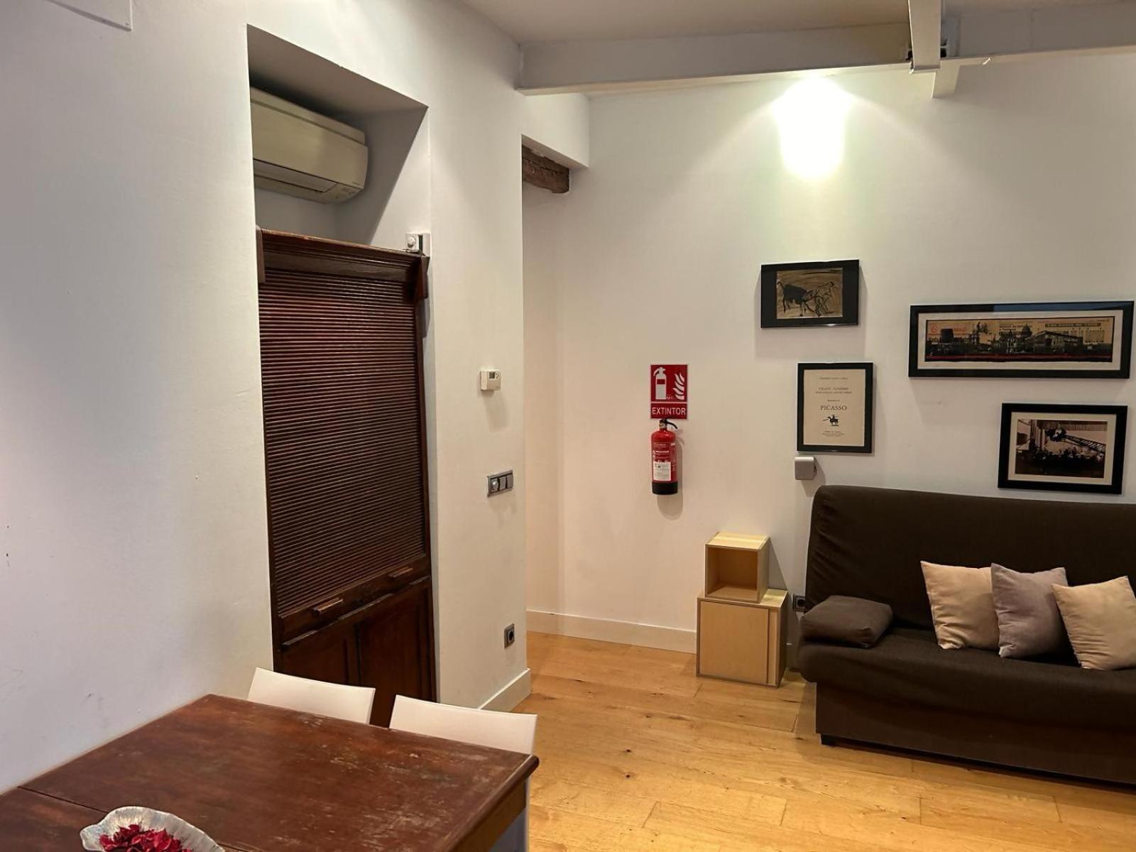 Estudio En Av De America 马德里 外观 照片